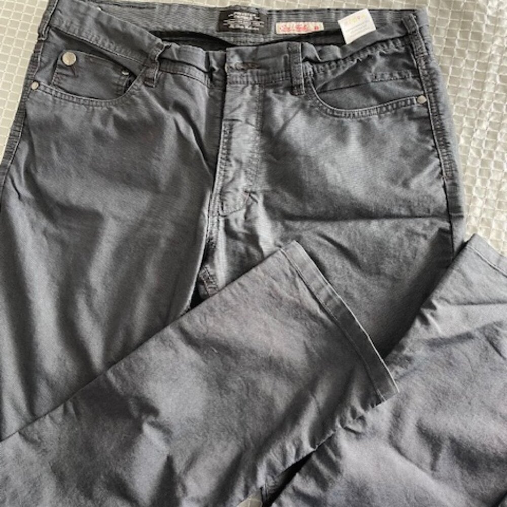 Private Member jeans soft denim size 33 waist 32 inseam 8 inches leg wide